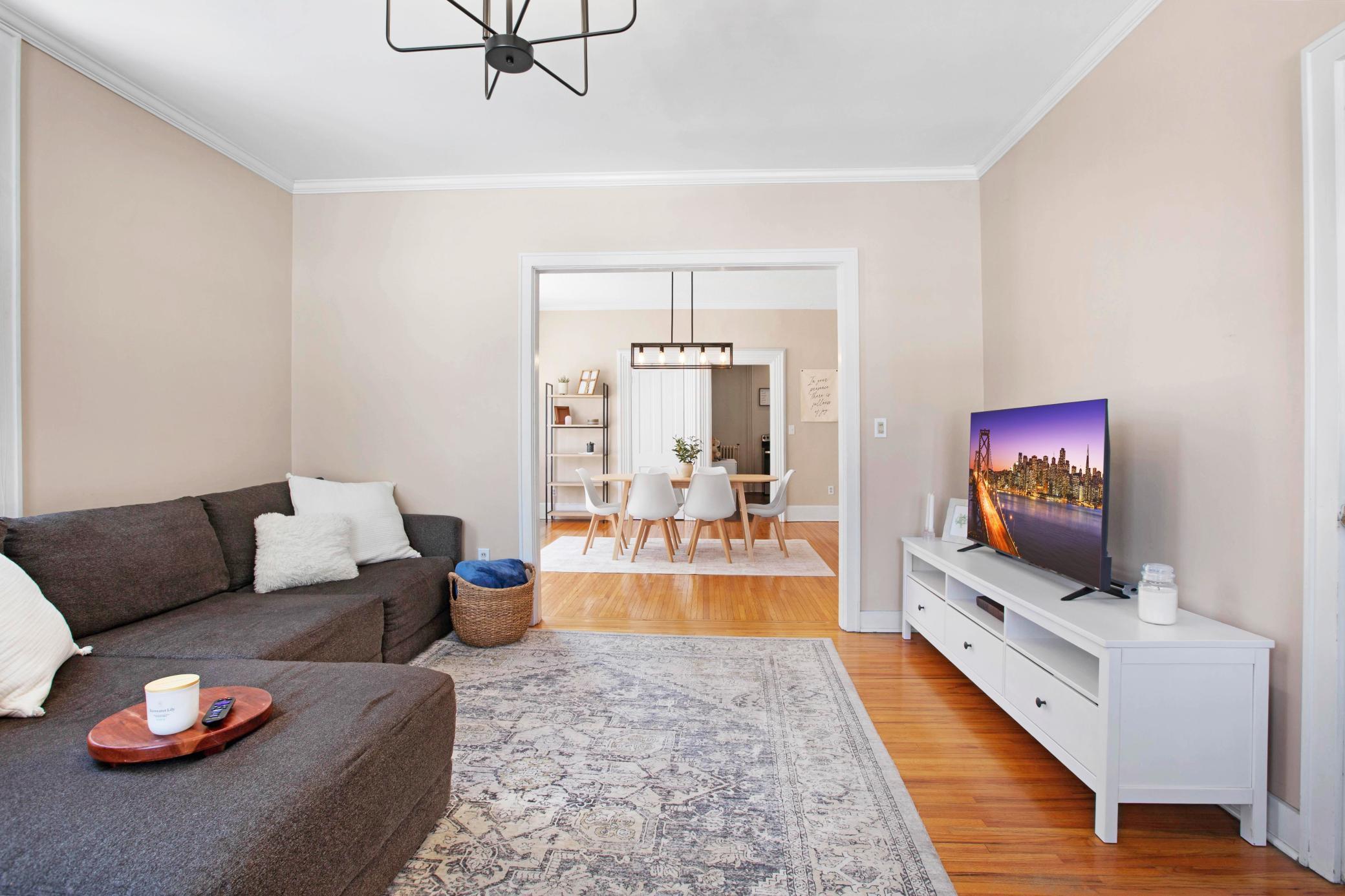 333 W 2nd Street