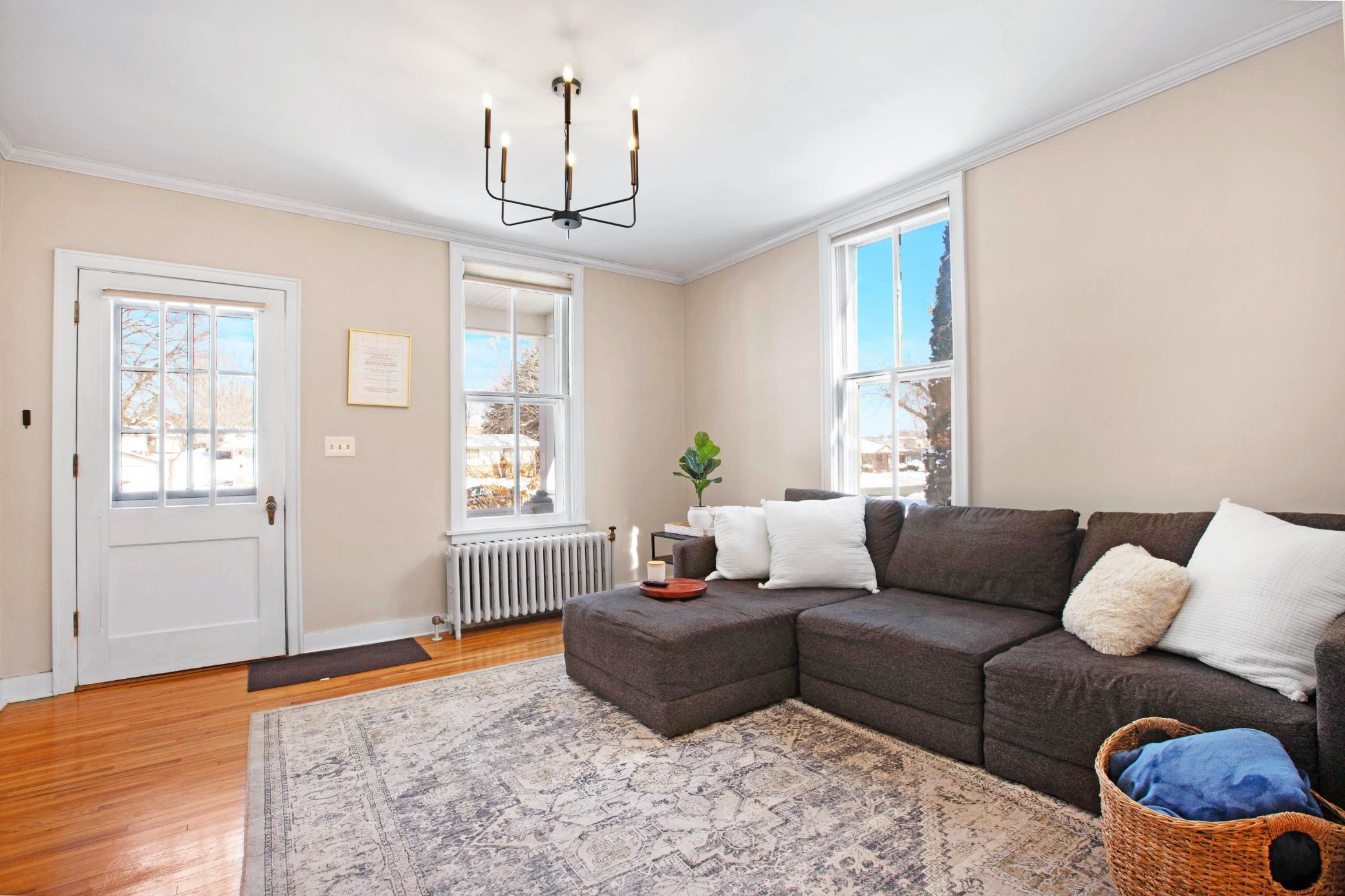 333 W 2nd Street