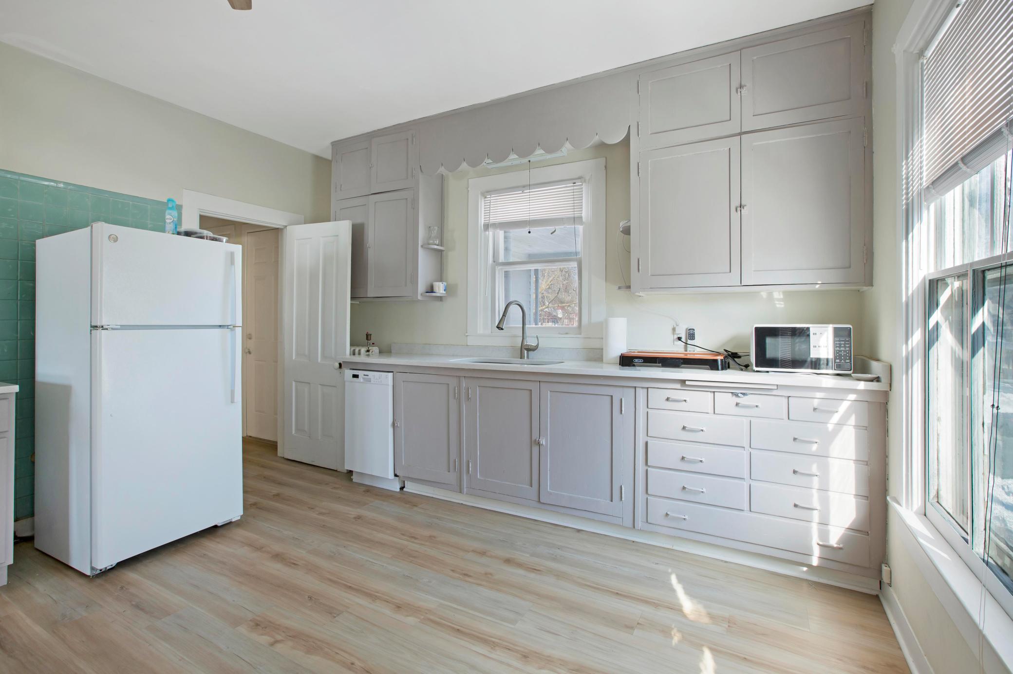 333 W 2nd Street
