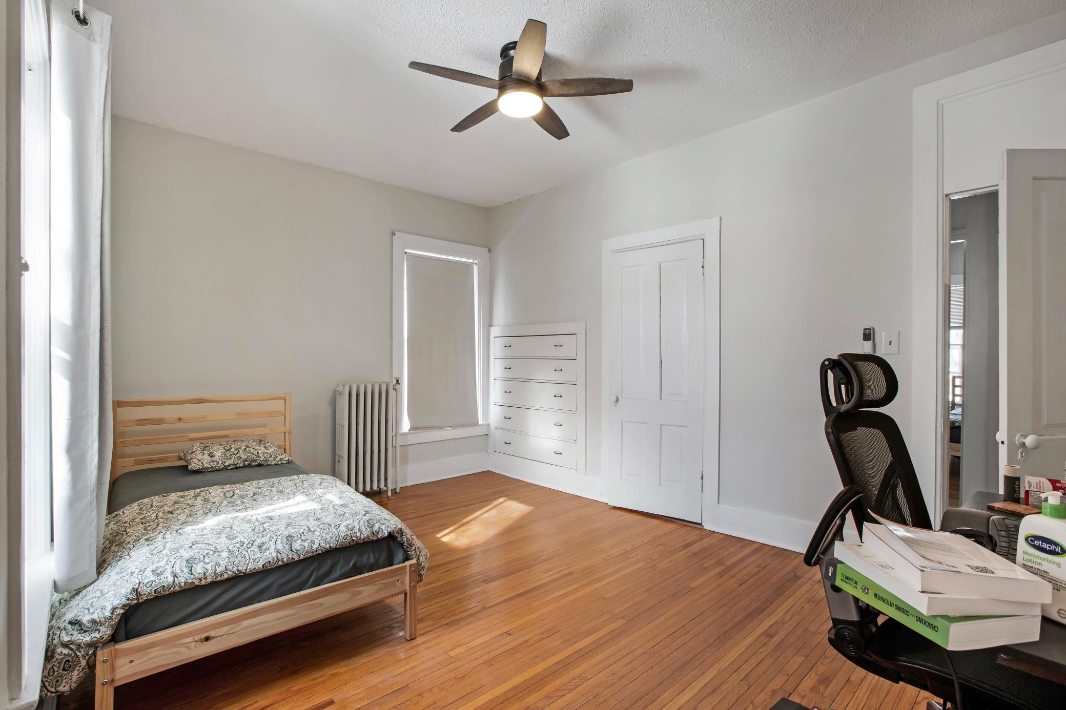 333 W 2nd Street
