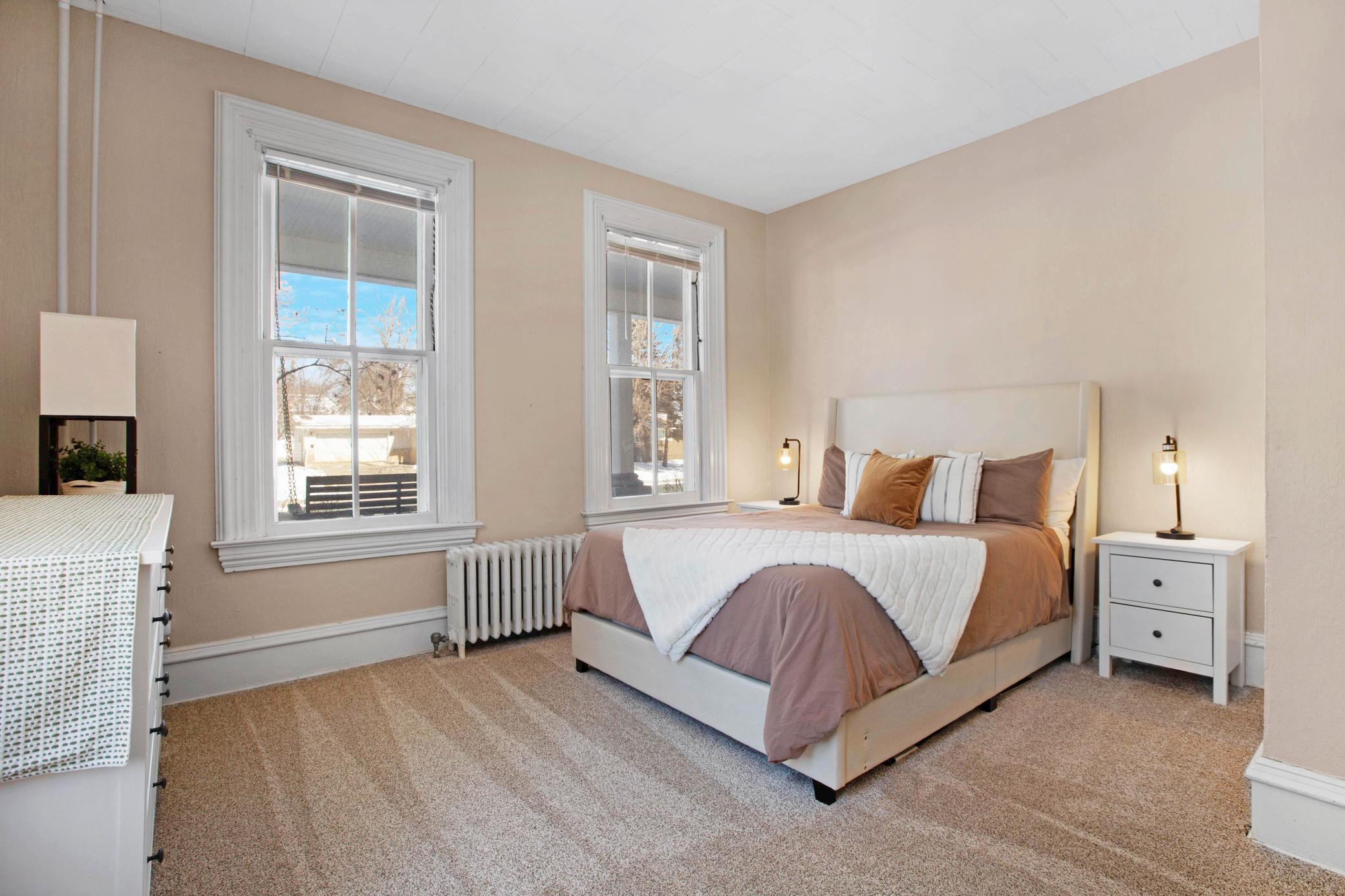333 W 2nd Street