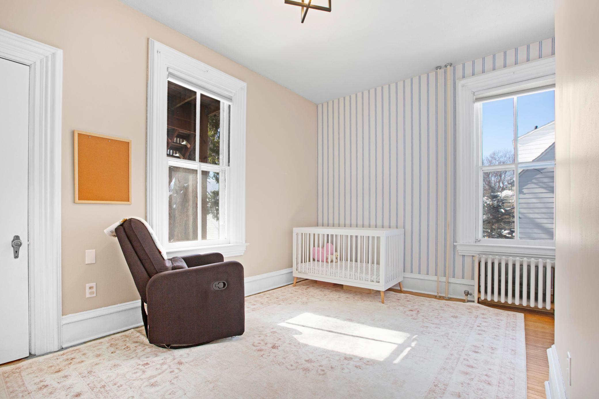 333 W 2nd Street