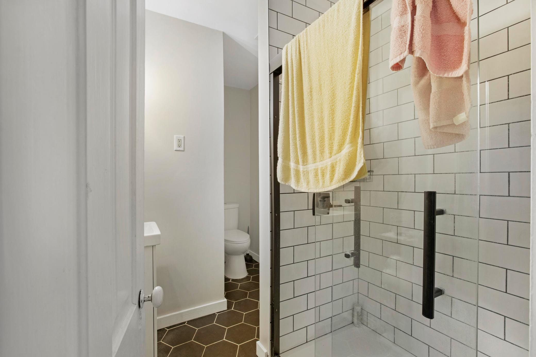 333 W 2nd Street