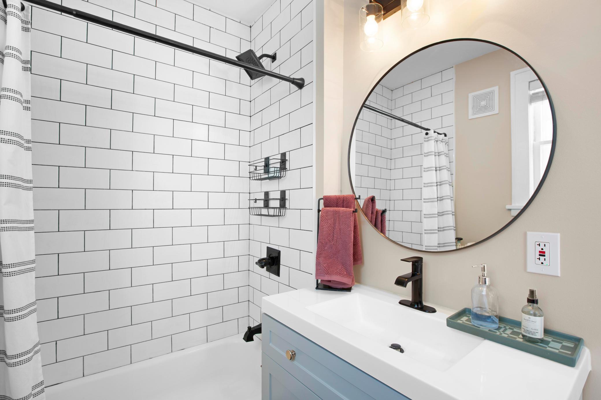 333 W 2nd Street