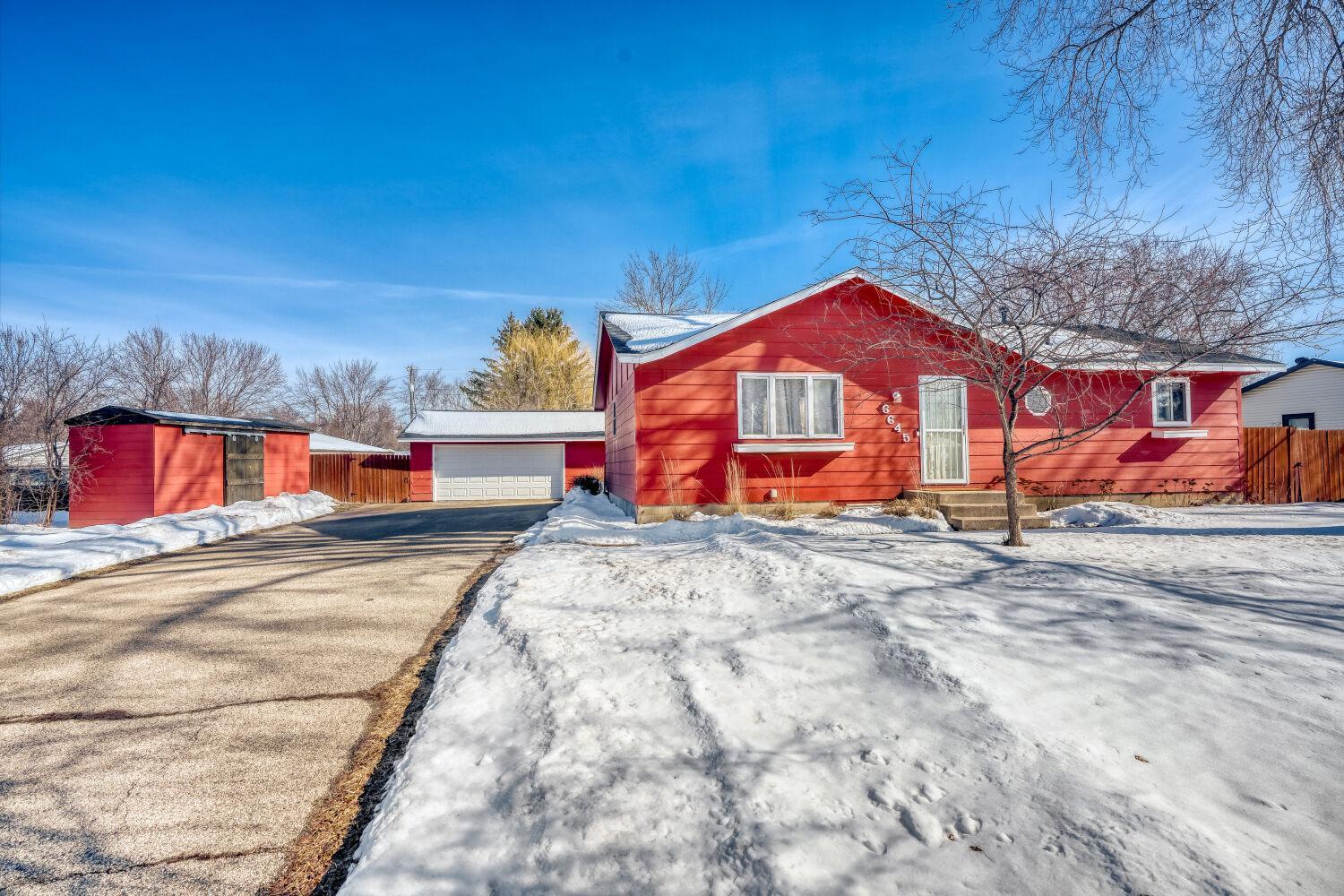 6645 169th Street W