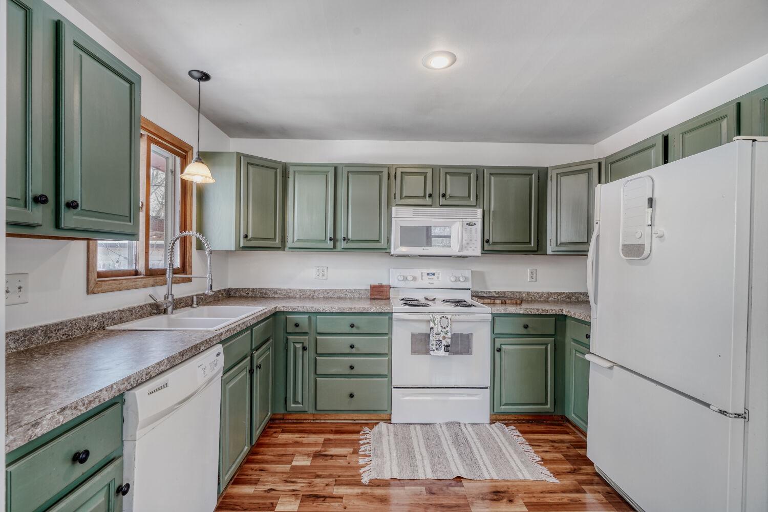 6645 169th Street W