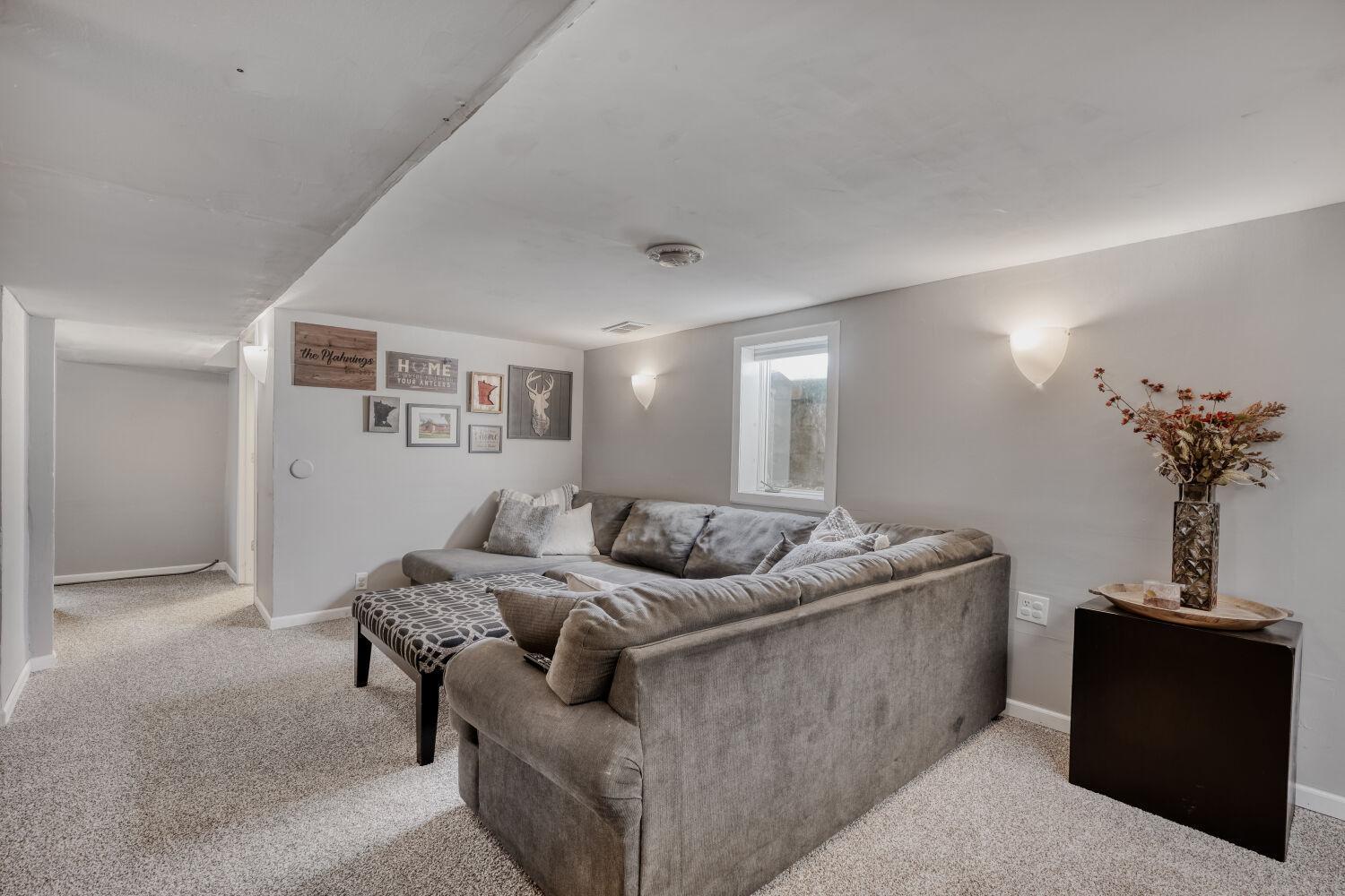 6645 169th Street W