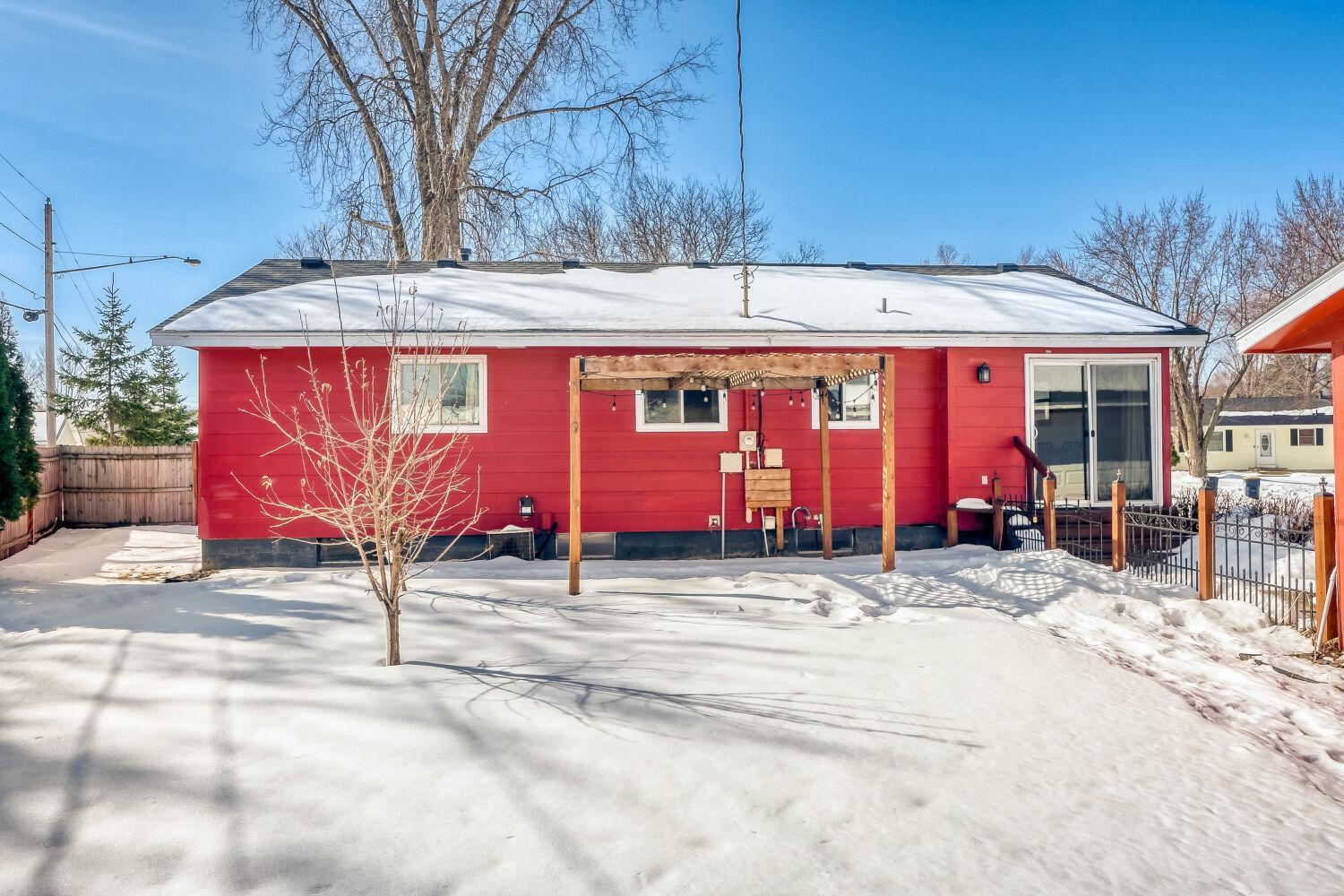 6645 169th Street W