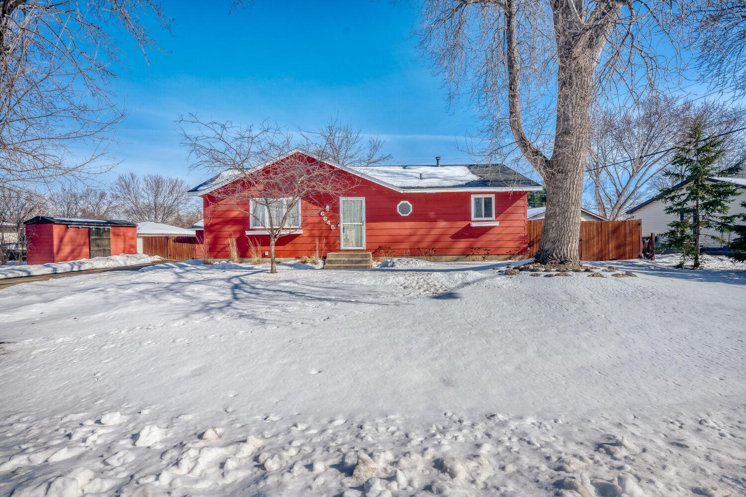 6645 169th Street W