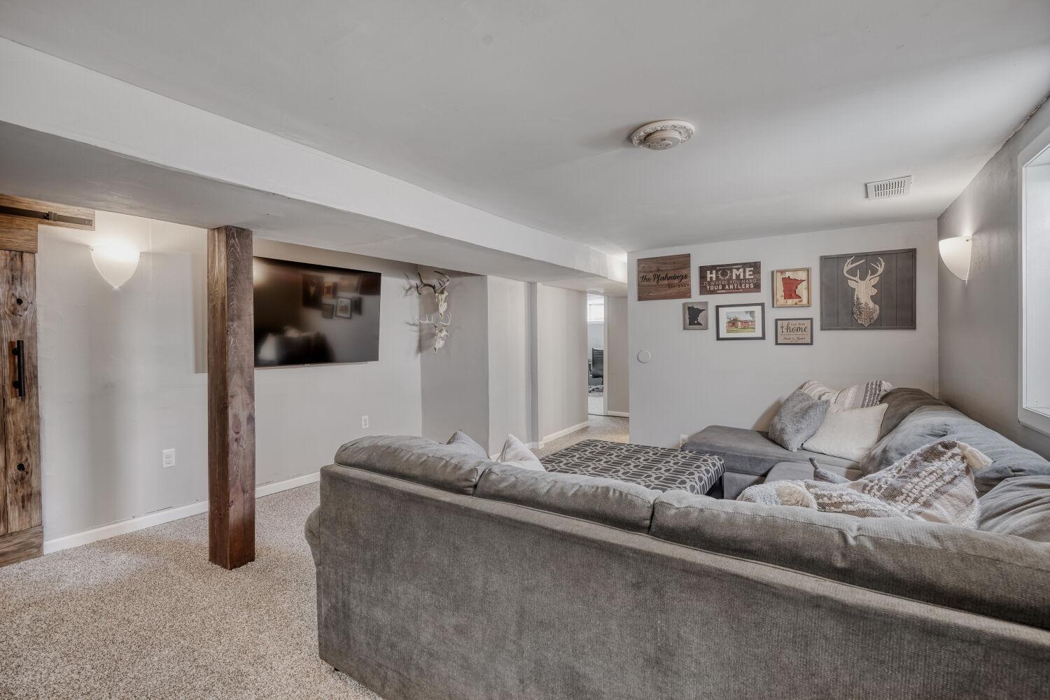 6645 169th Street W