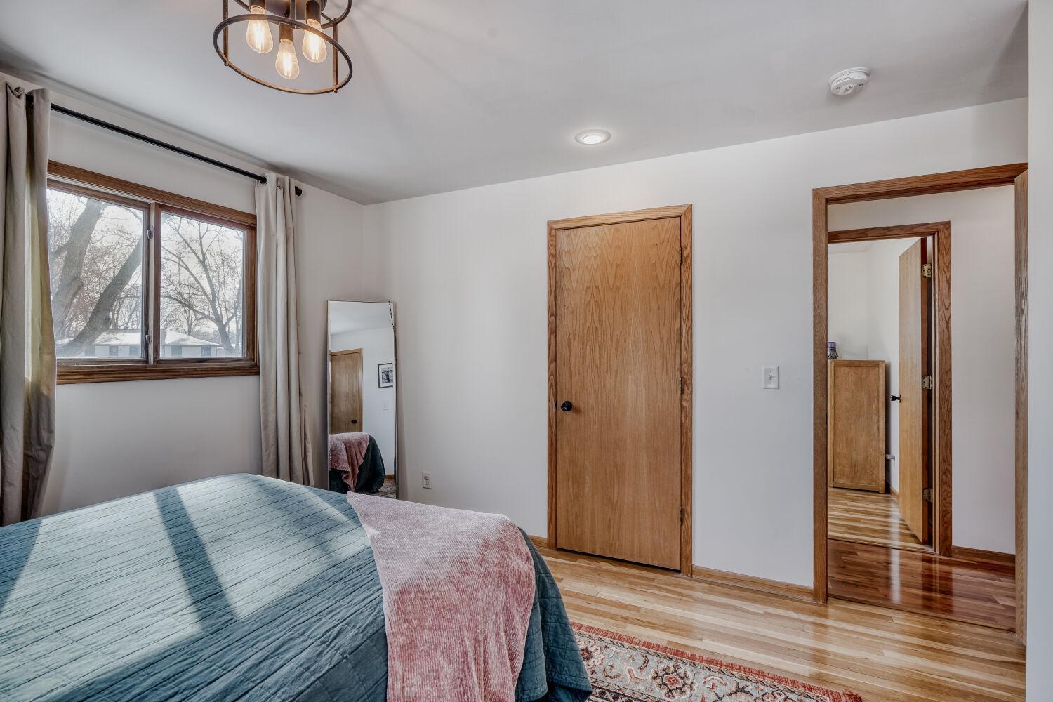 6645 169th Street W