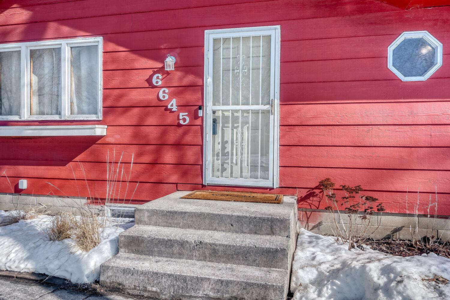 6645 169th Street W