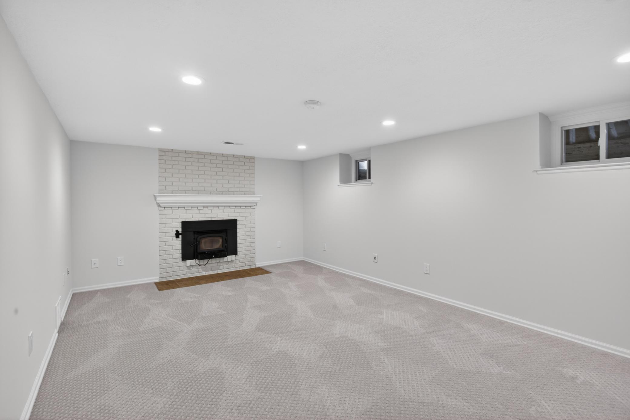 1973 Eldridge Avenue W