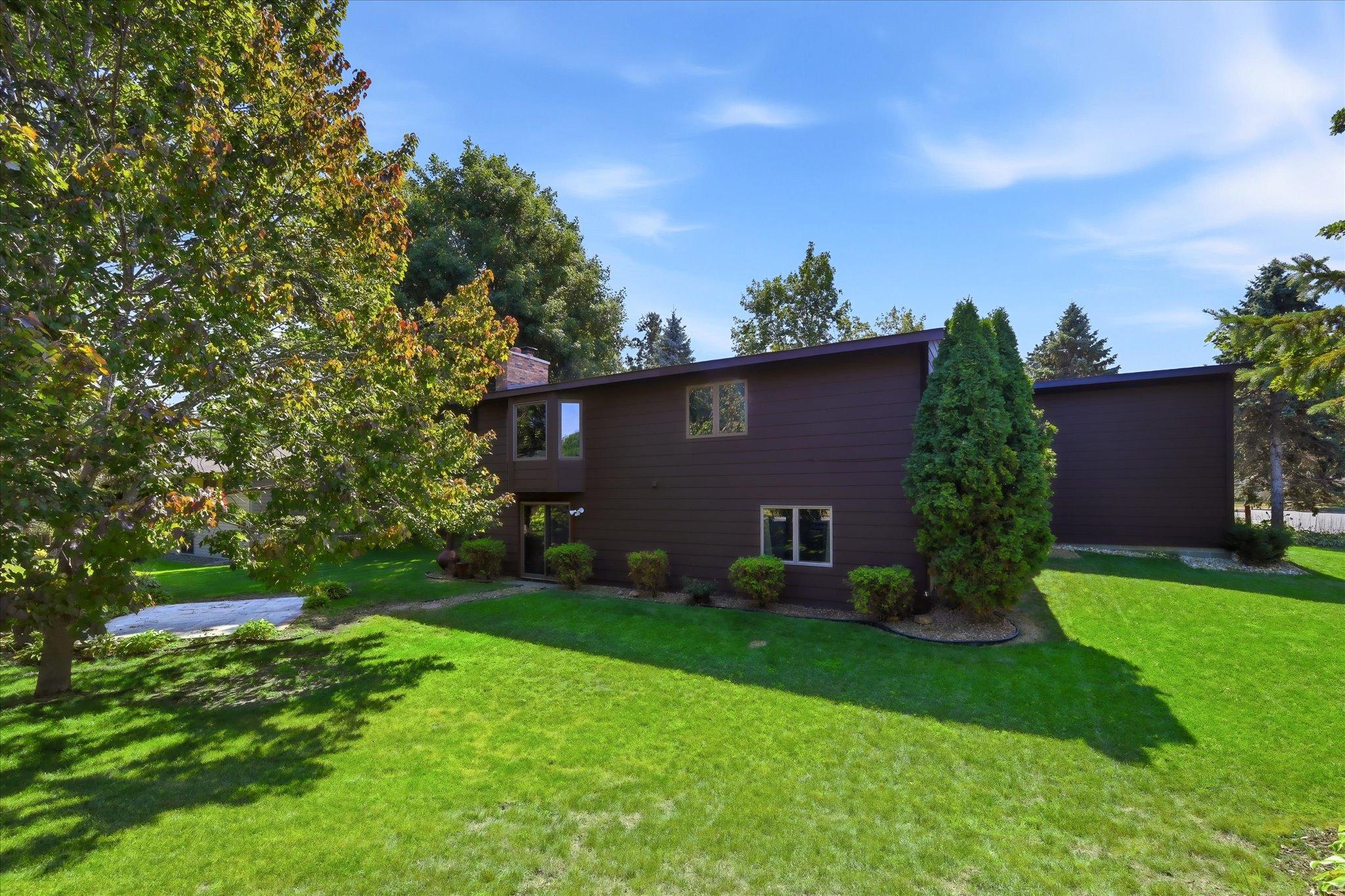 525 Mackubin Circle