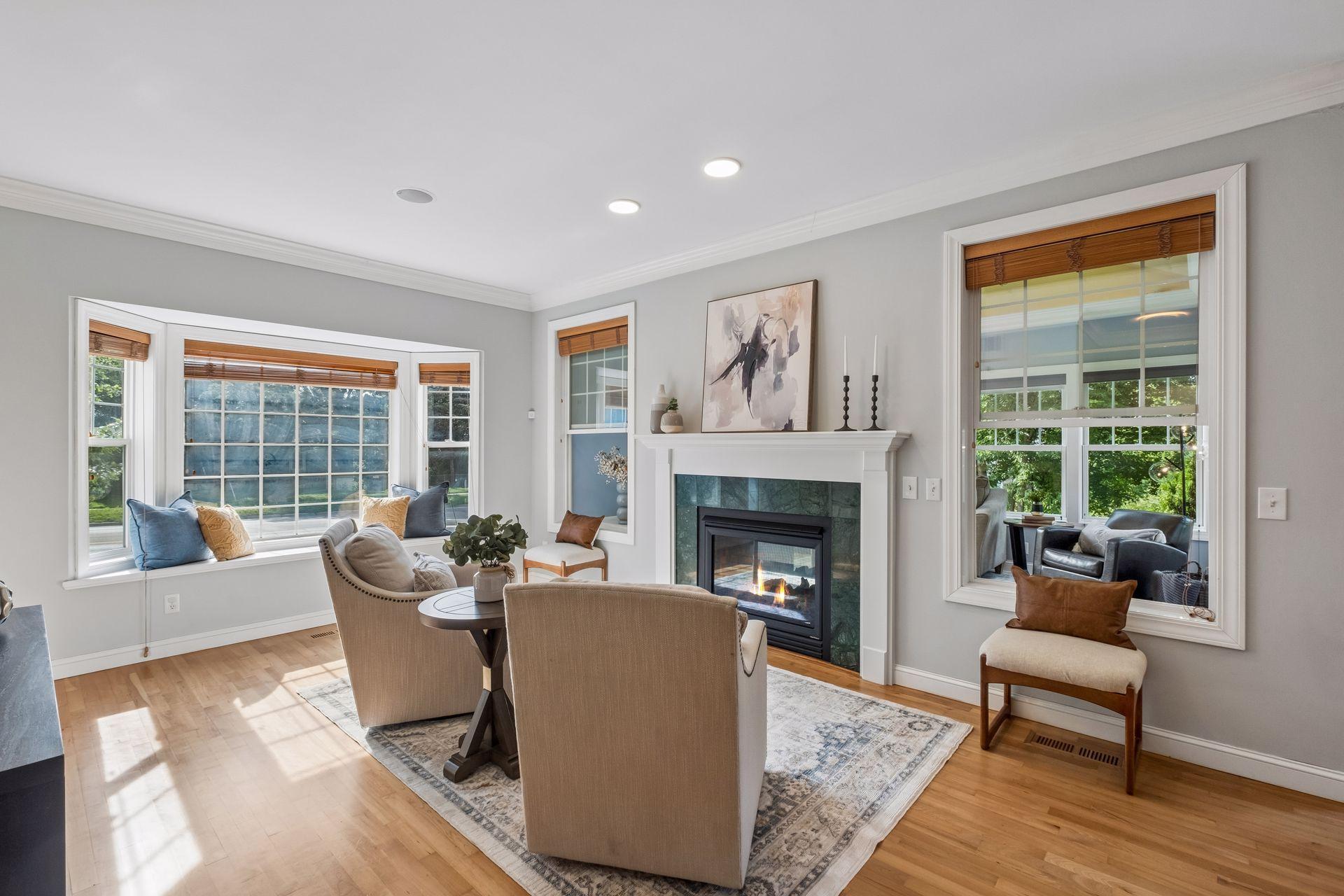 287 Lexington Parkway S