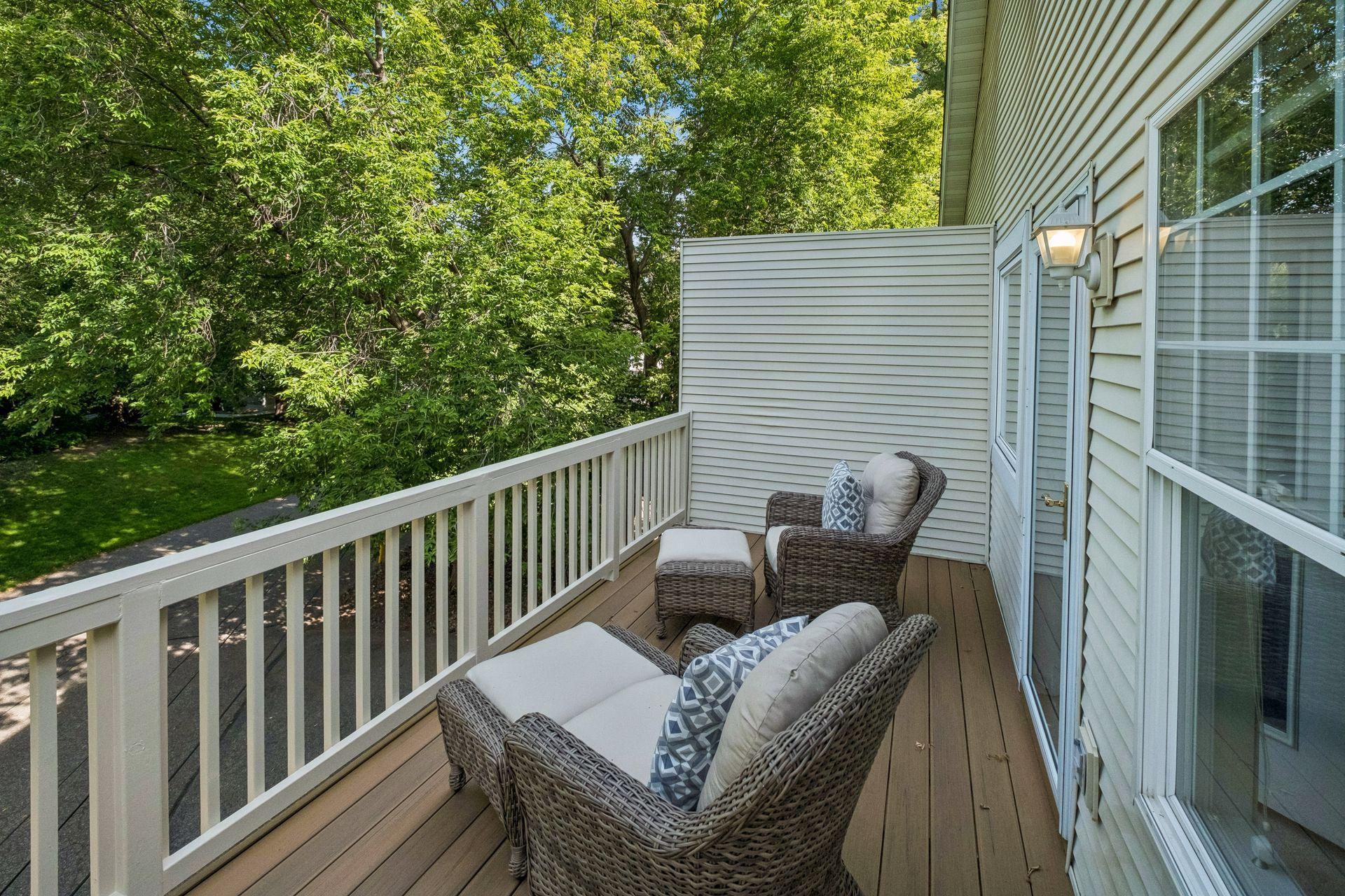 287 Lexington Parkway S