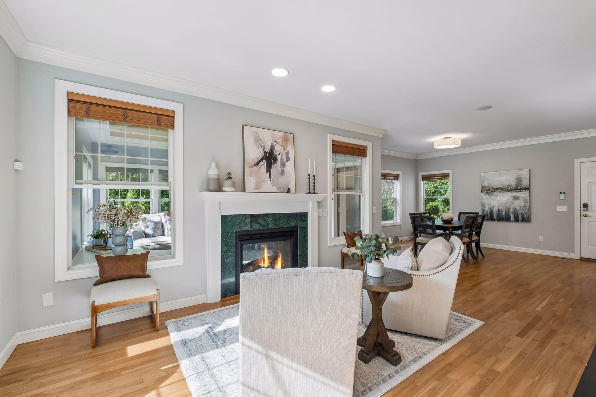 287 Lexington Parkway S