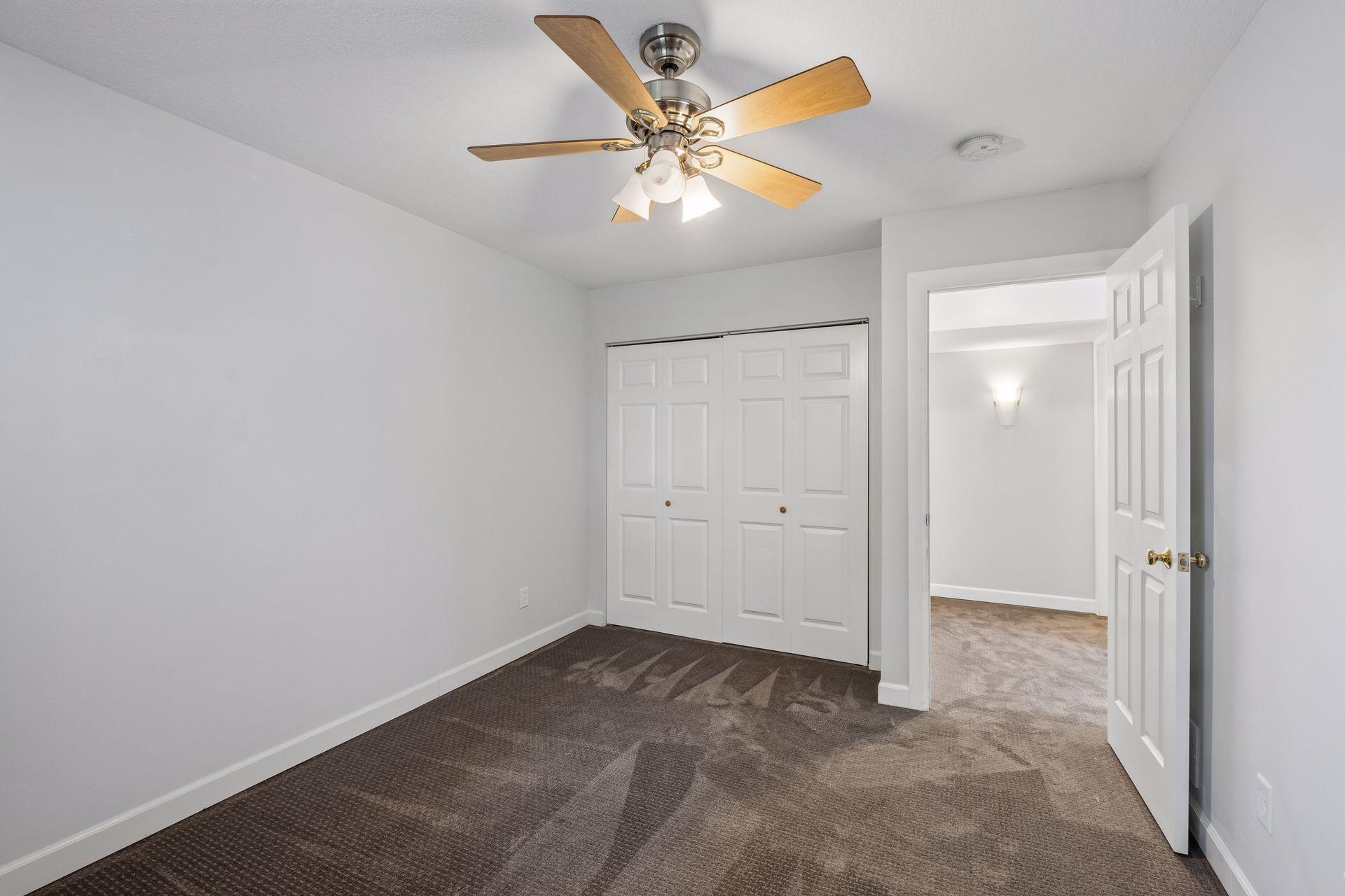 287 Lexington Parkway S