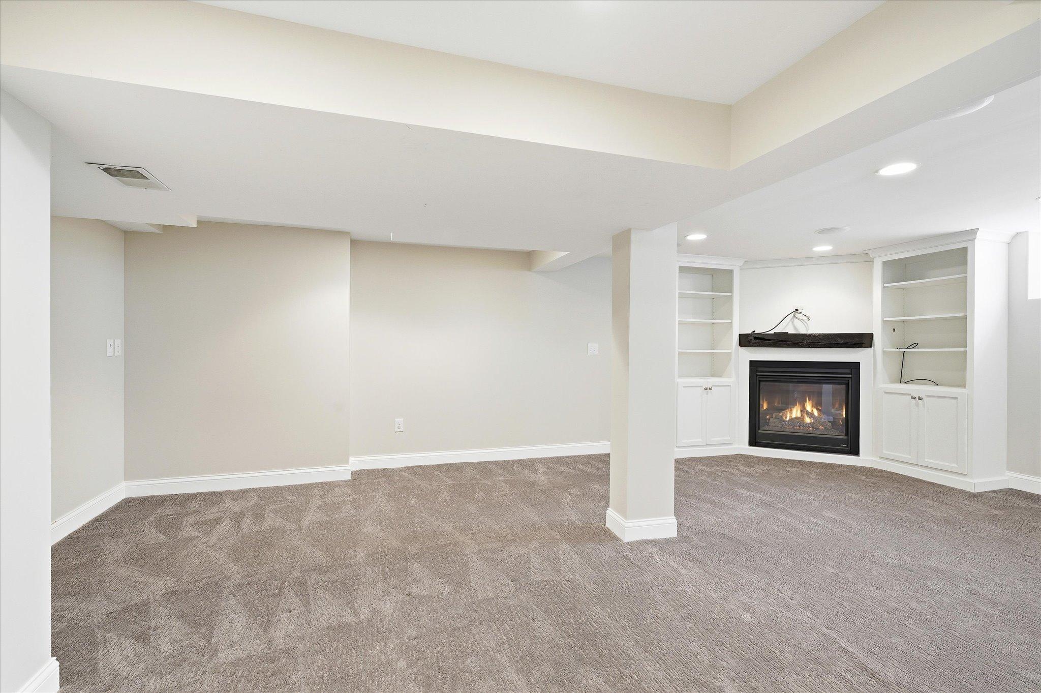 5829 Columbus Avenue