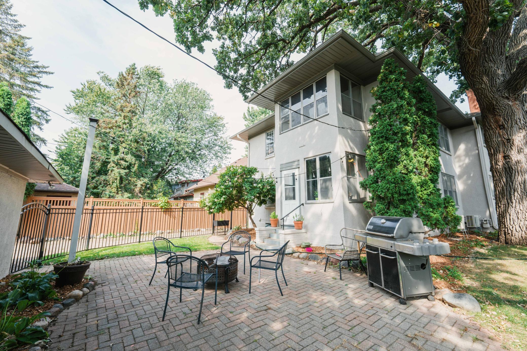1866 Jefferson Avenue