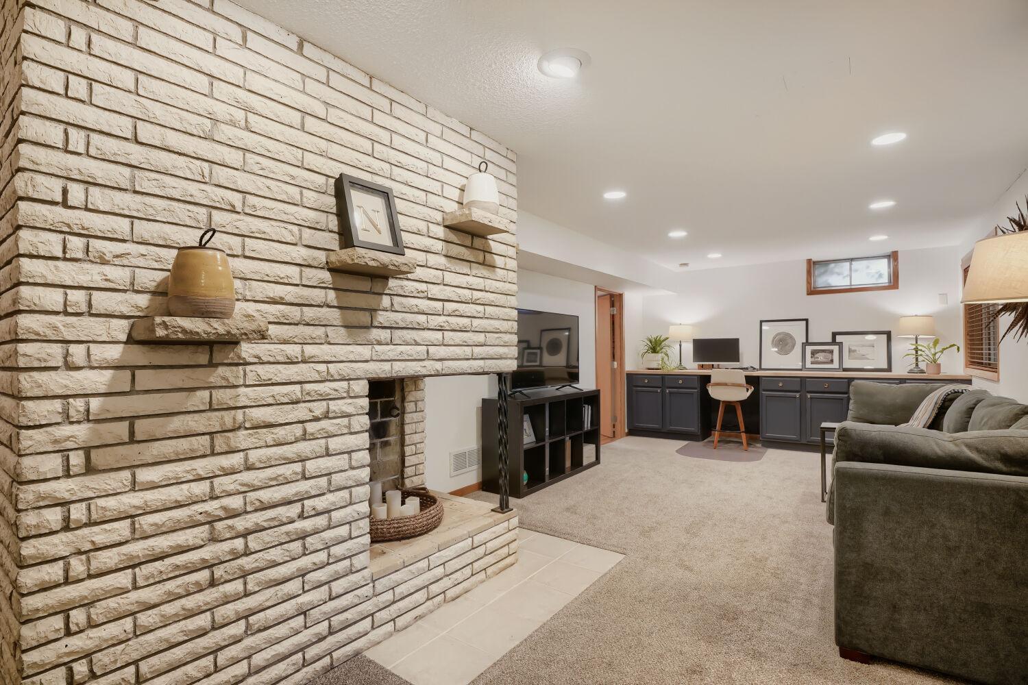 334 Edith Drive