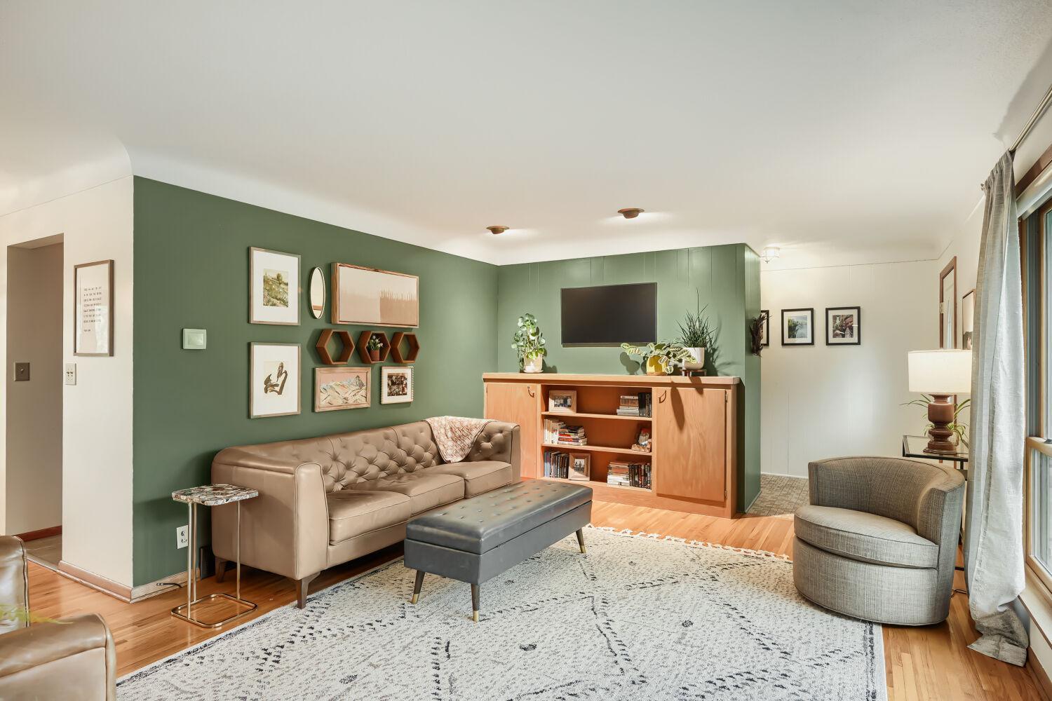 334 Edith Drive