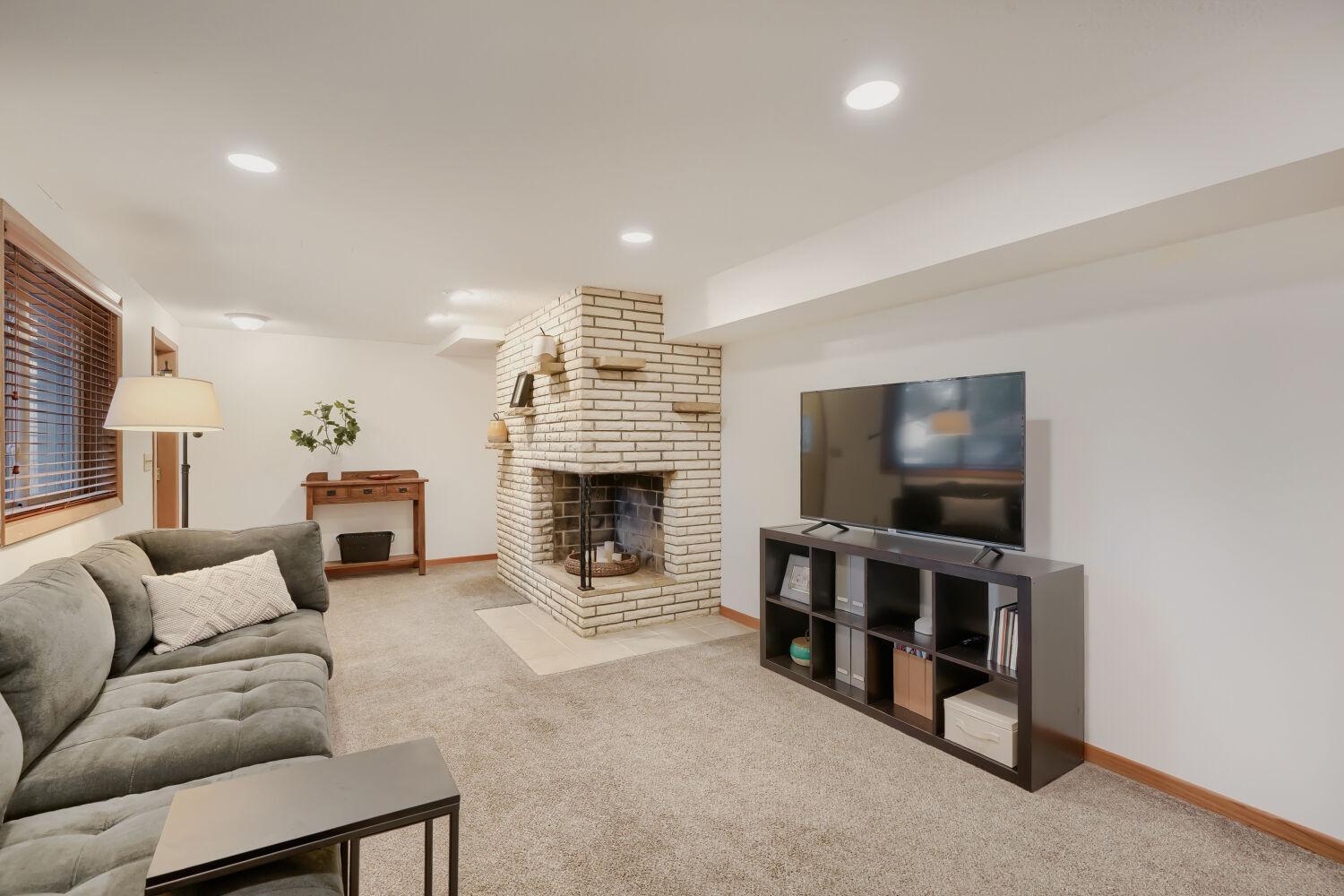 334 Edith Drive