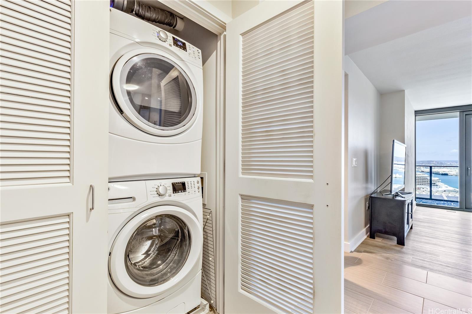 600 Ala Moana Boulevard Unit: 2108