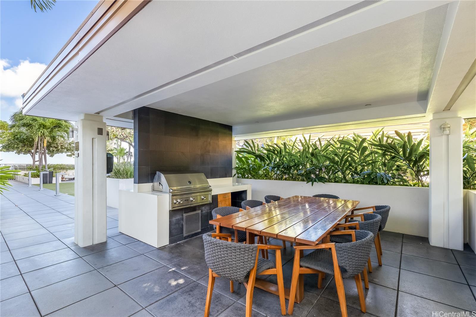 600 Ala Moana Boulevard Unit: 2108