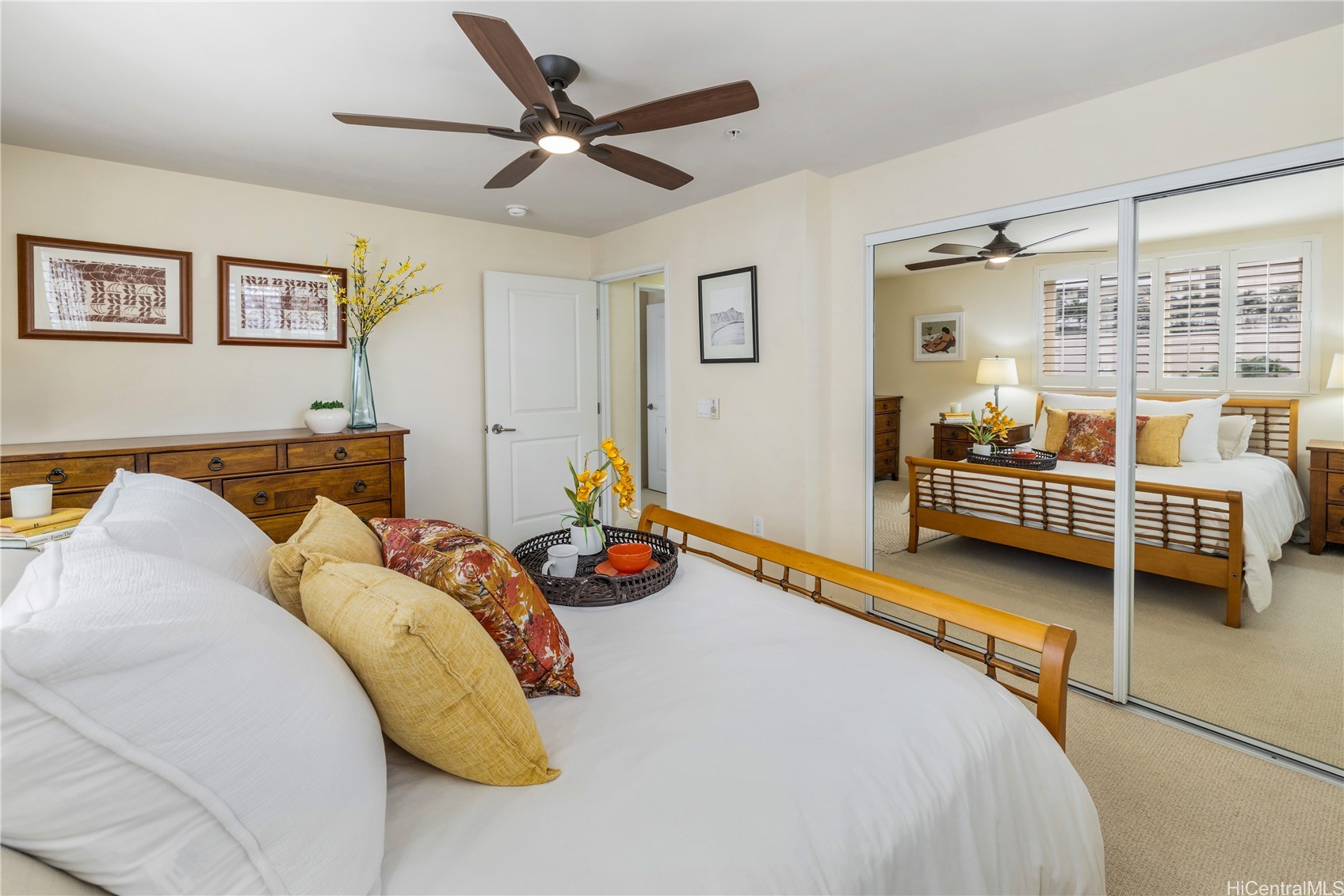 1820 Kaioo Drive A402