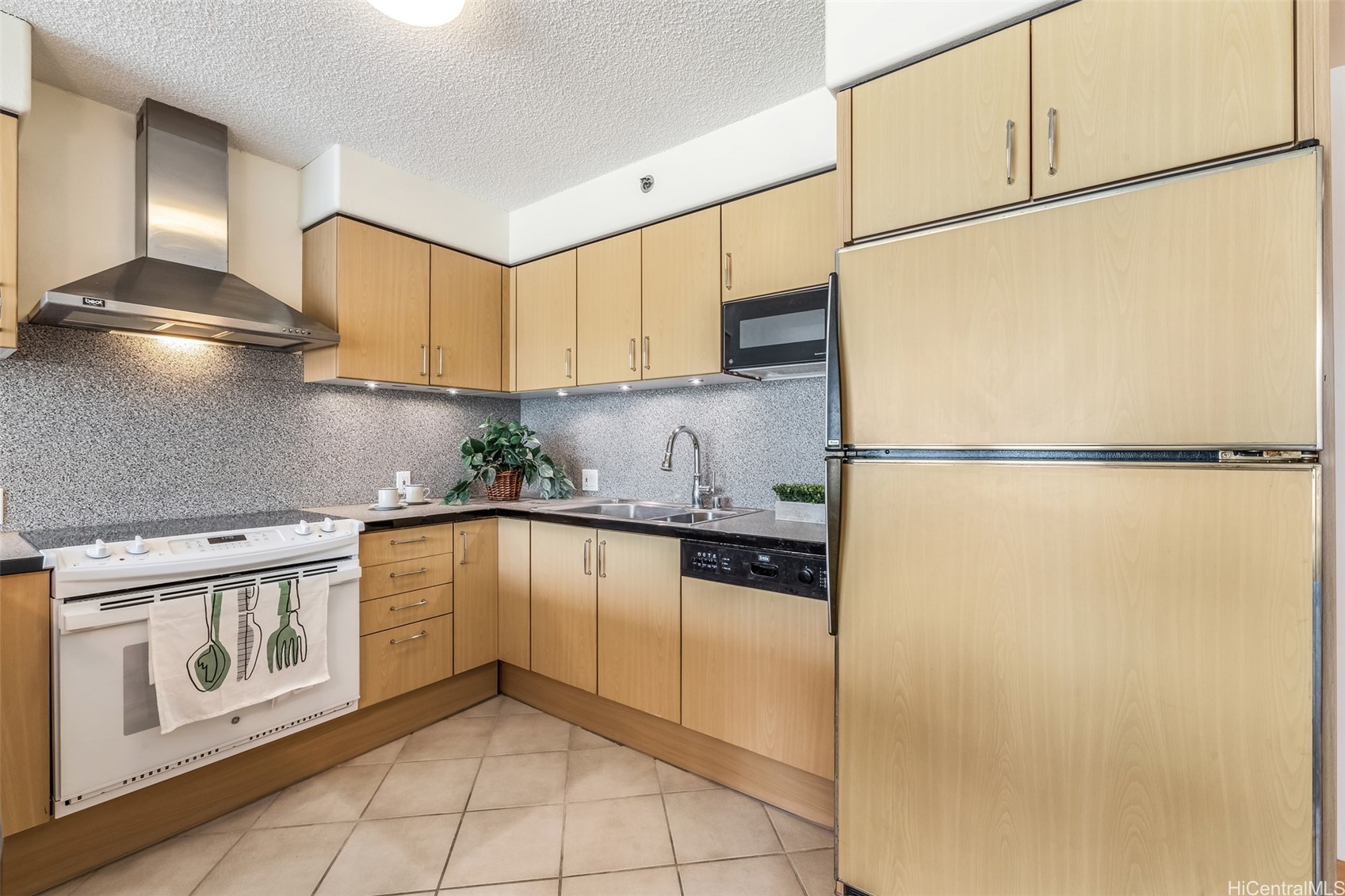 801 S King Street 3809