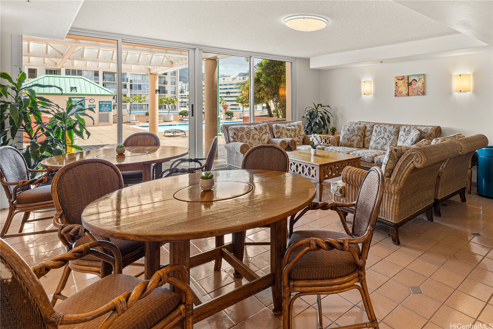 801 S King Street 3809