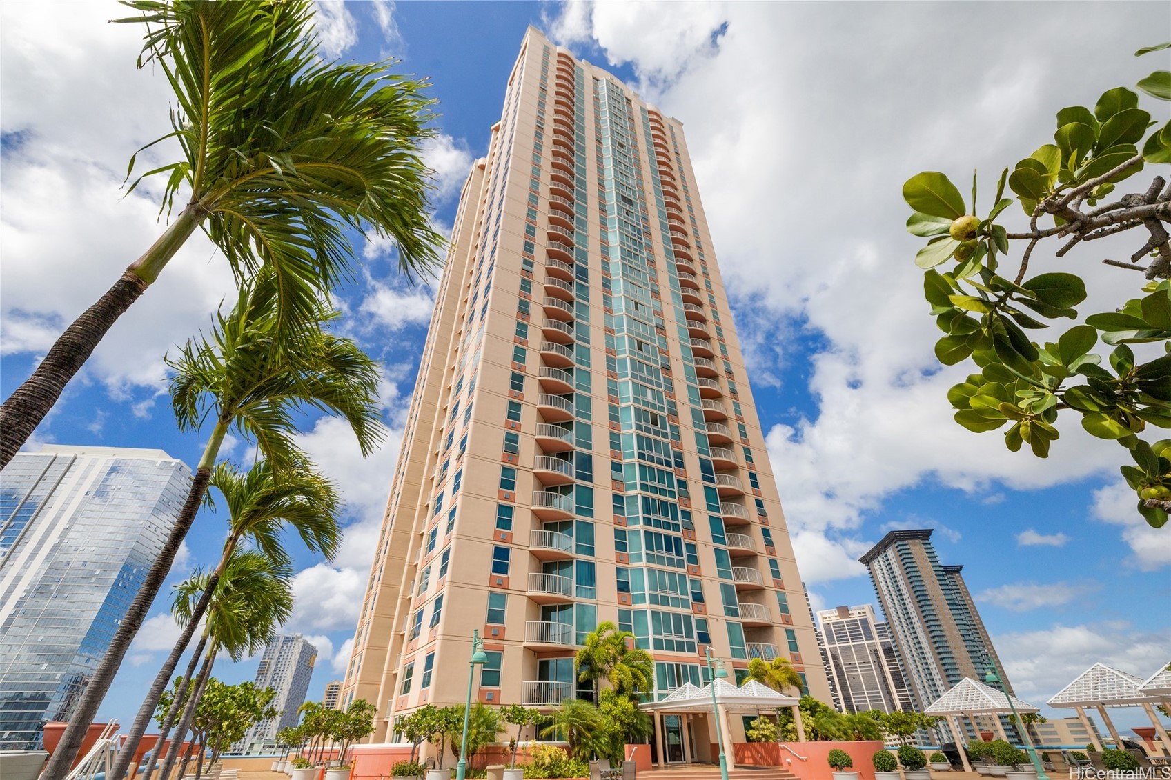 801 S King Street 3809