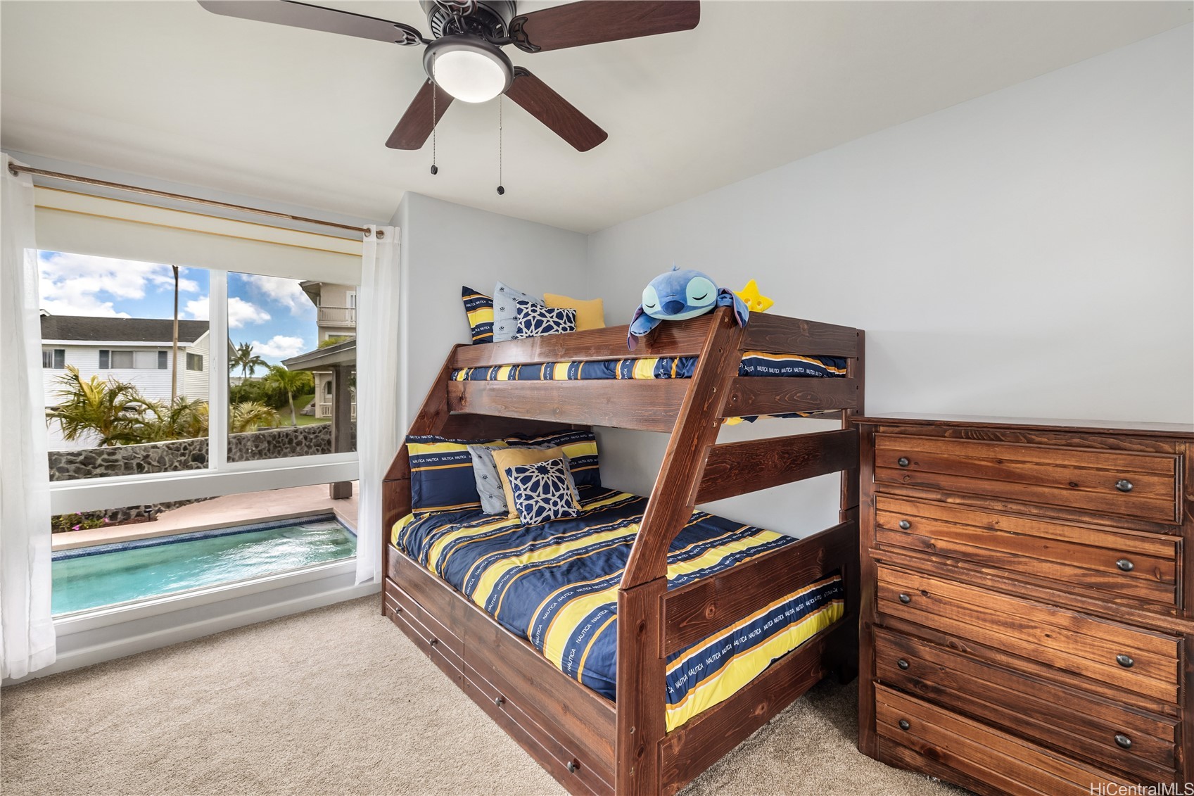 1048 Kaupaku Place
