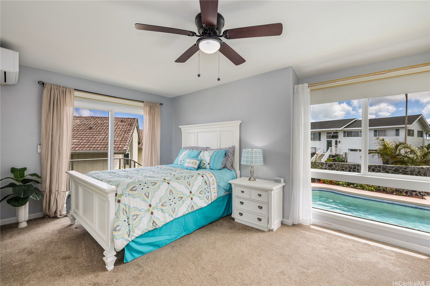 1048 Kaupaku Place