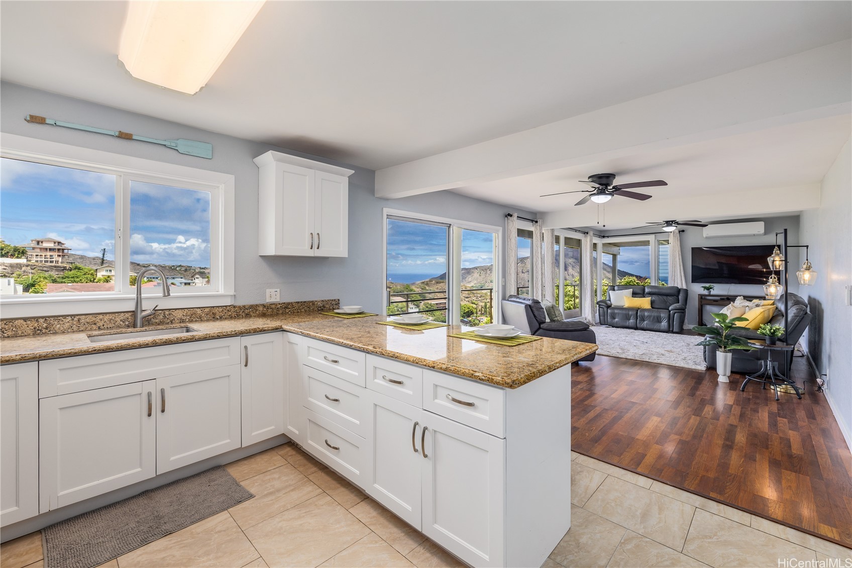 1048 Kaupaku Place