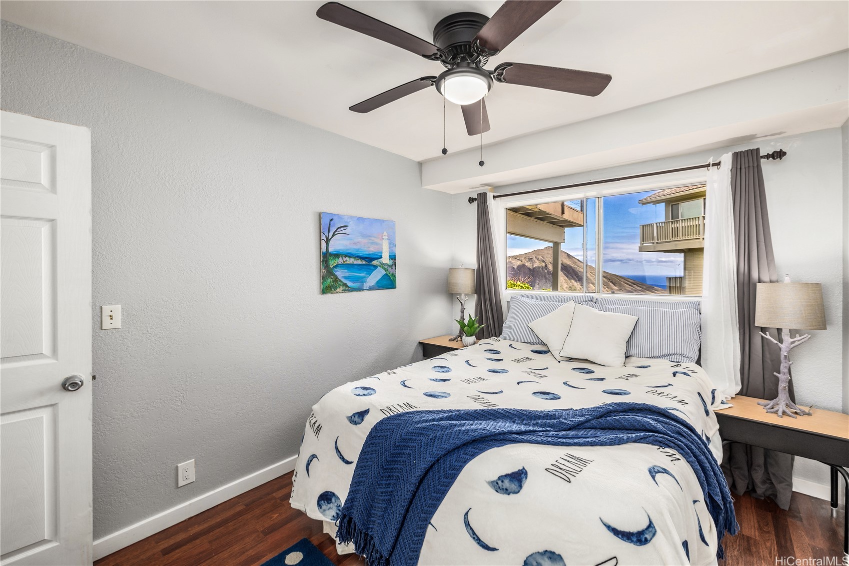 1048 Kaupaku Place
