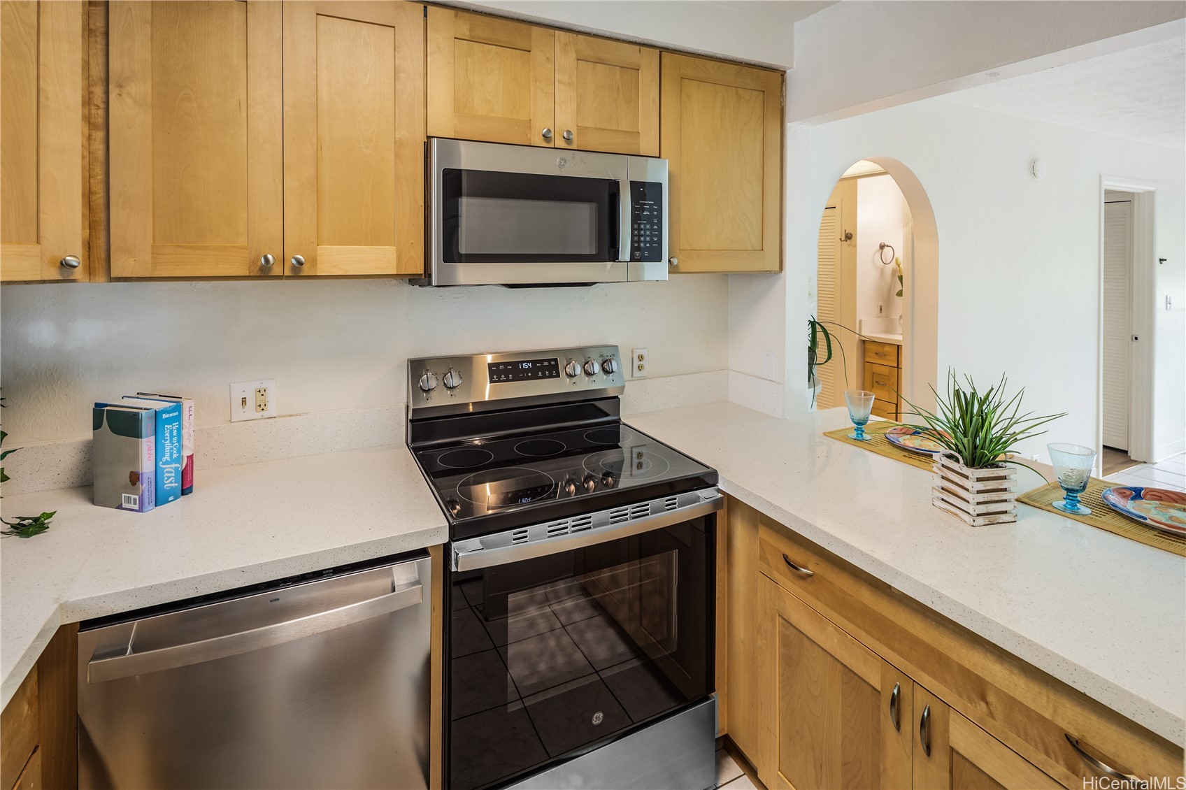 355 Aoloa Street E202