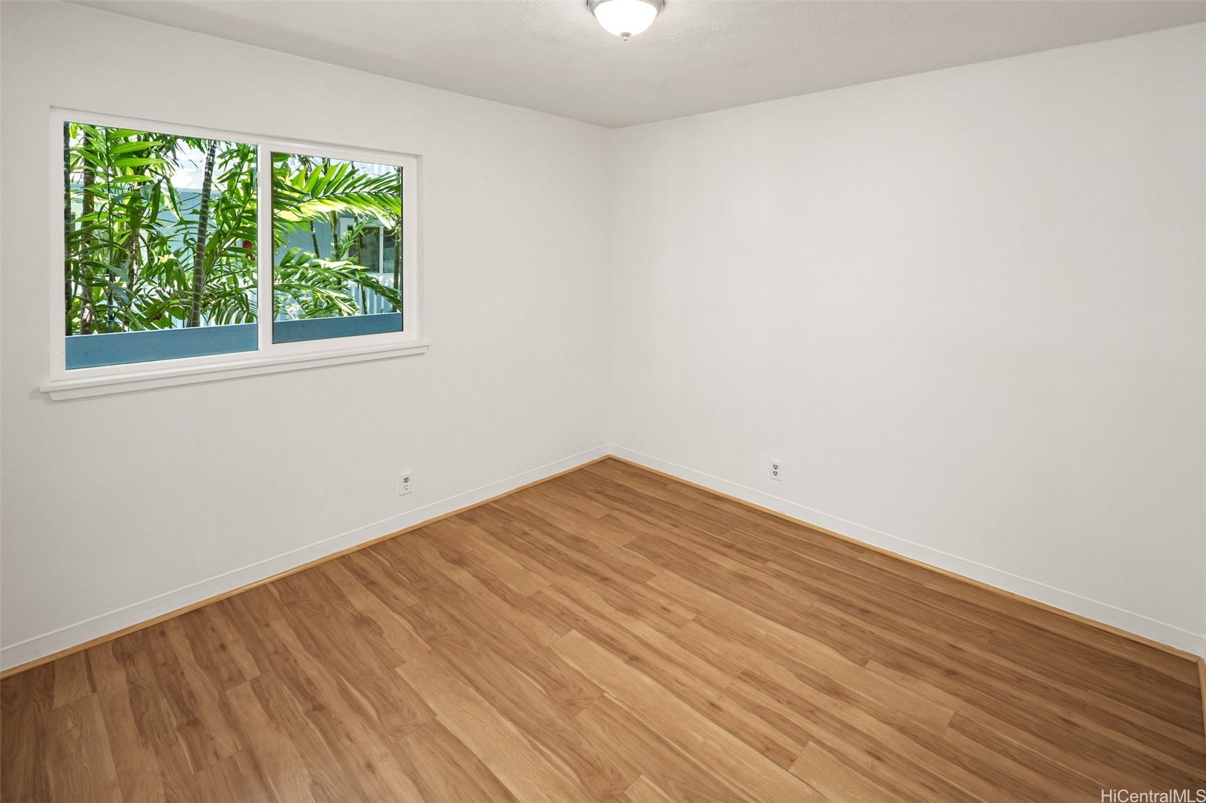 355 Aoloa Street E202