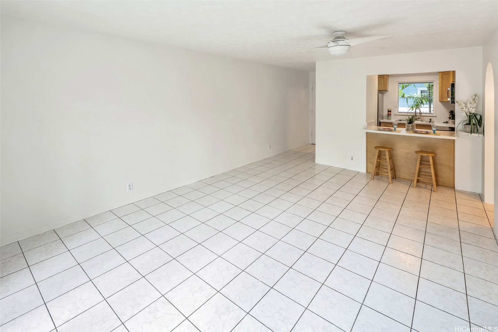 355 Aoloa Street E202