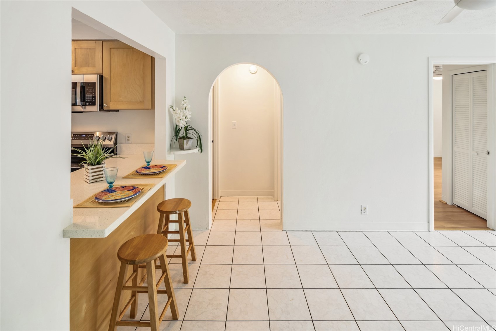 355 Aoloa Street E202