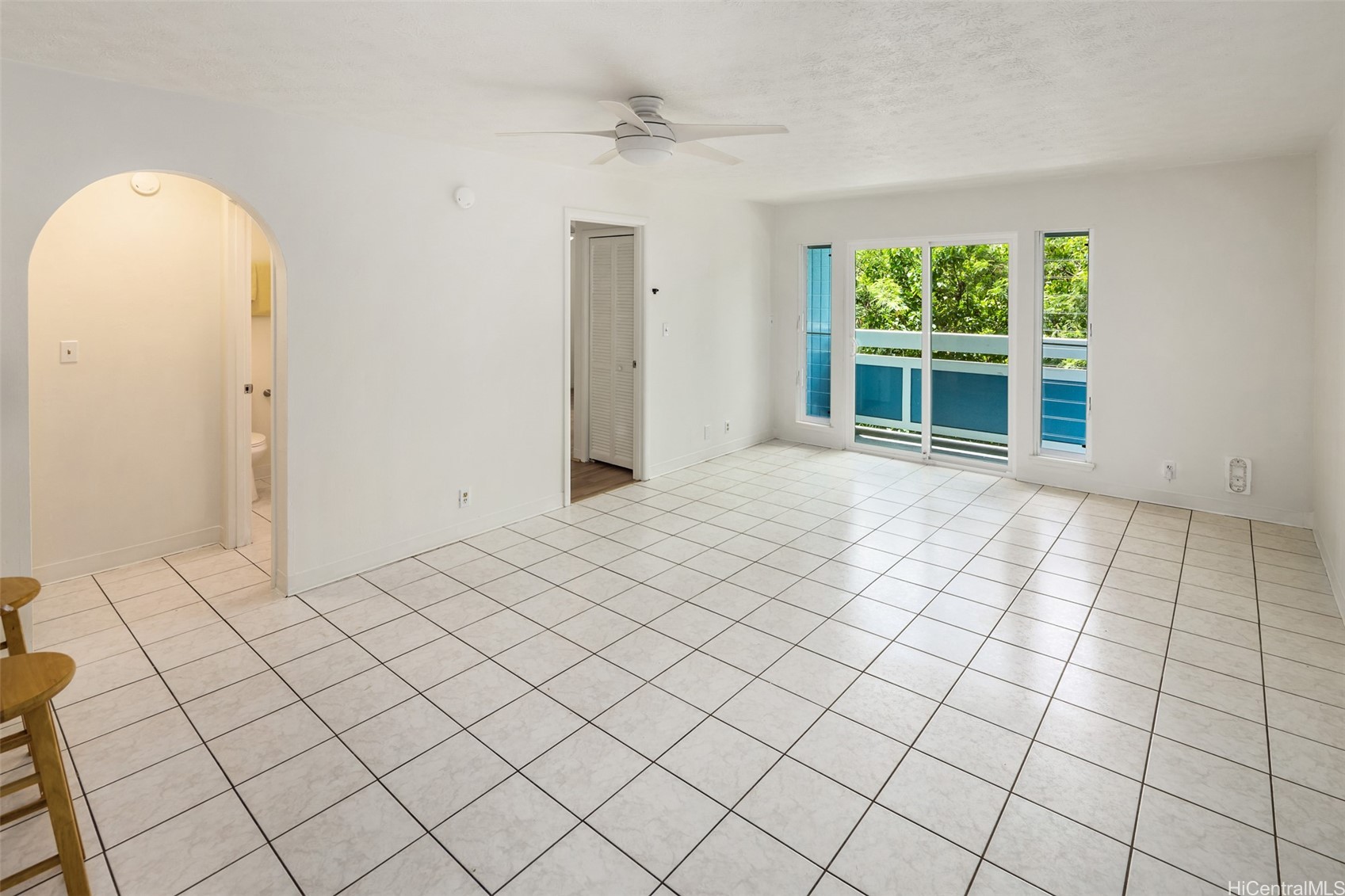 355 Aoloa Street E202