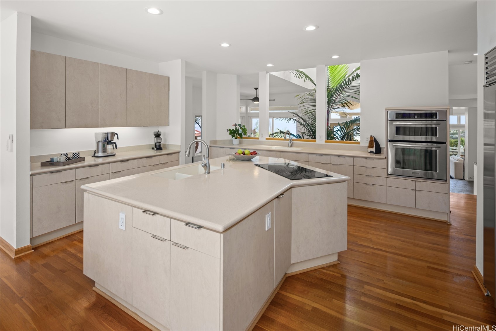 626 Kahiau Loop