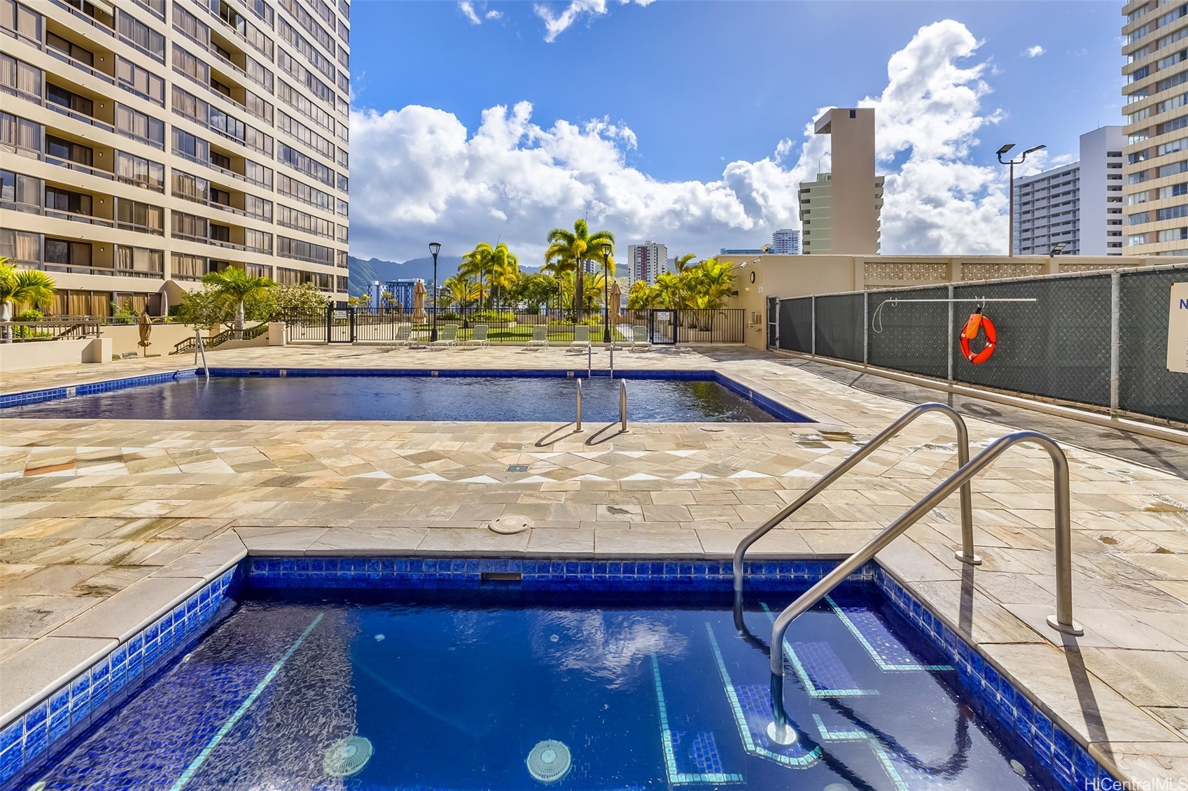 2499 Kapiolani Boulevard 2804