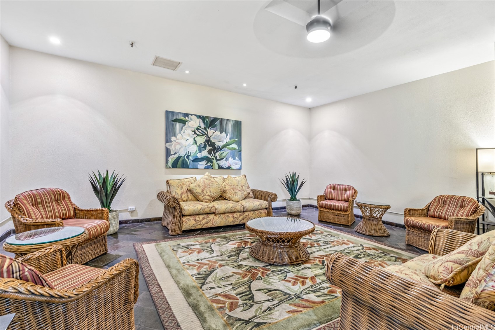 2499 Kapiolani Boulevard 2804