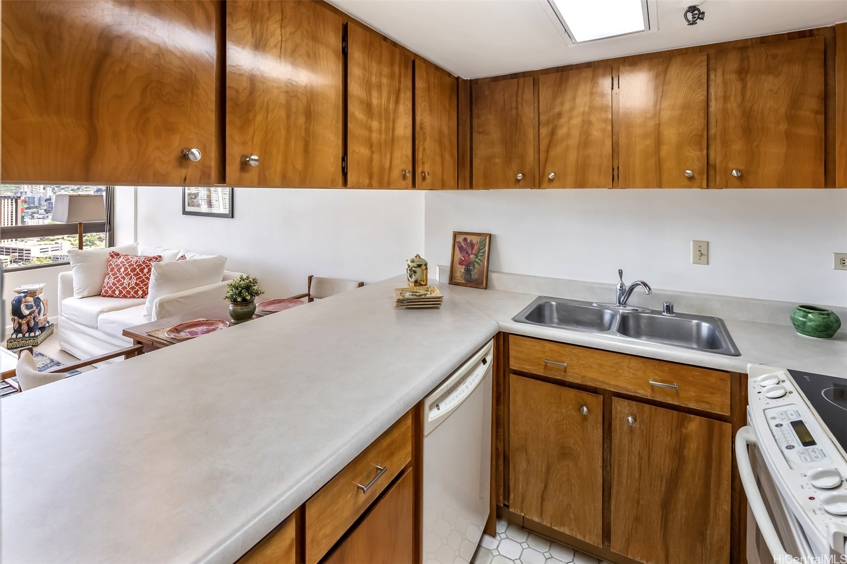 2499 Kapiolani Boulevard 2804
