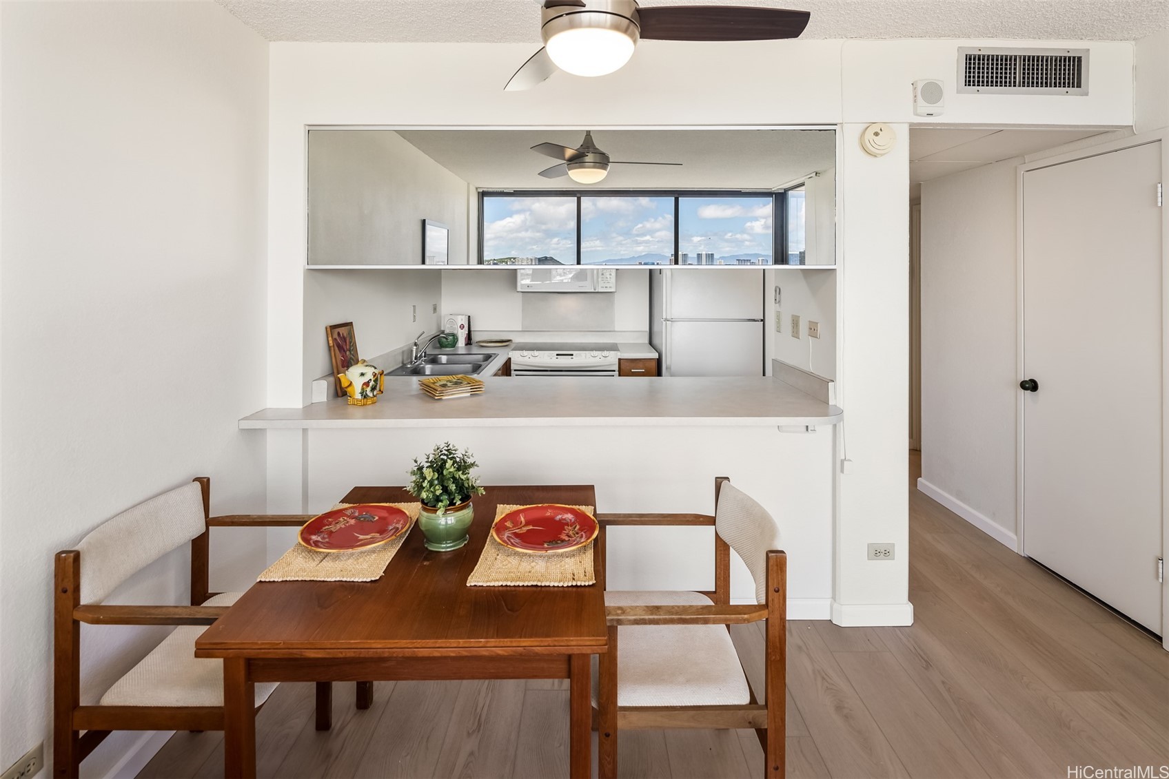 2499 Kapiolani Boulevard 2804