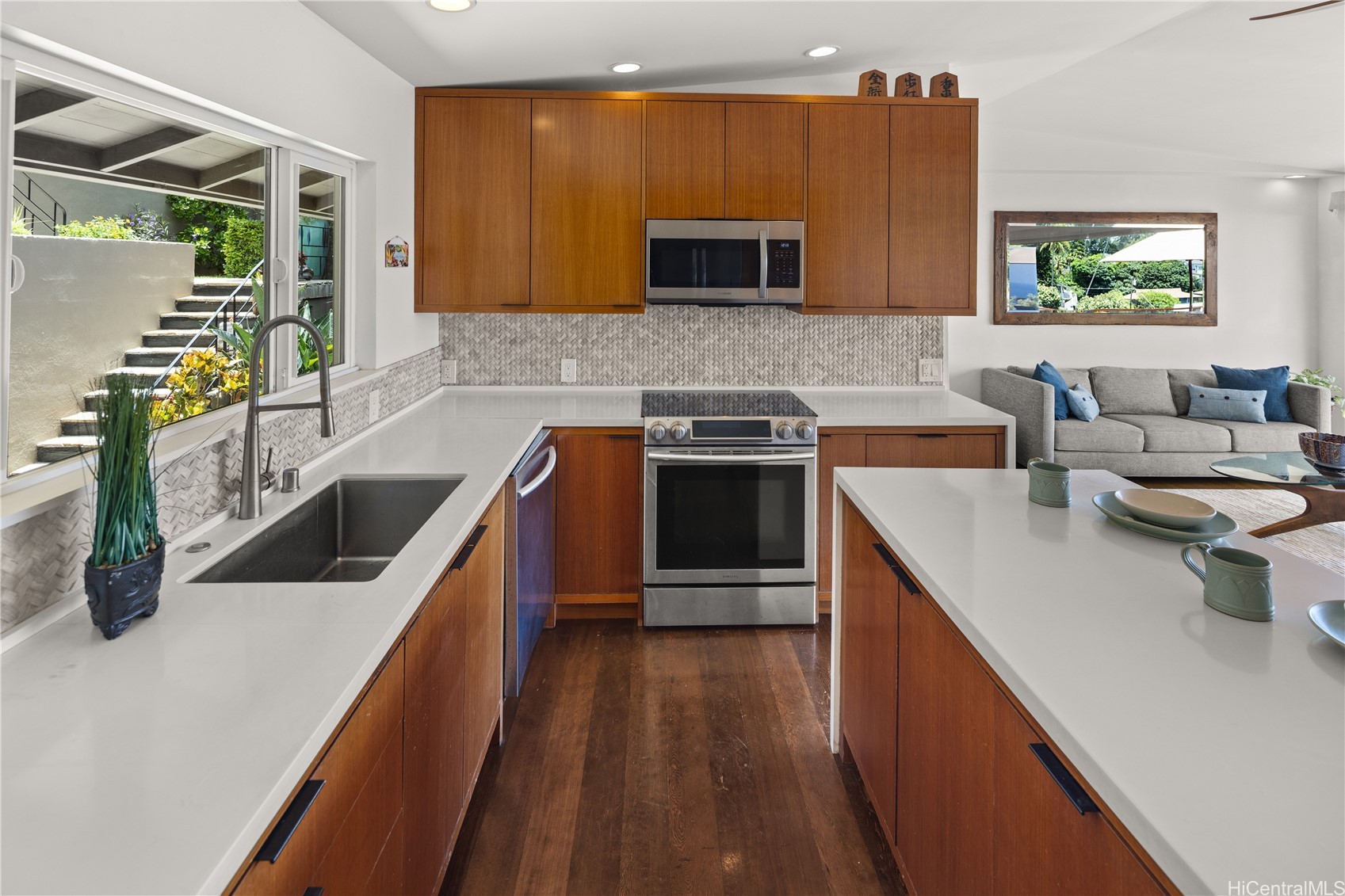 3765 Lurline Drive
