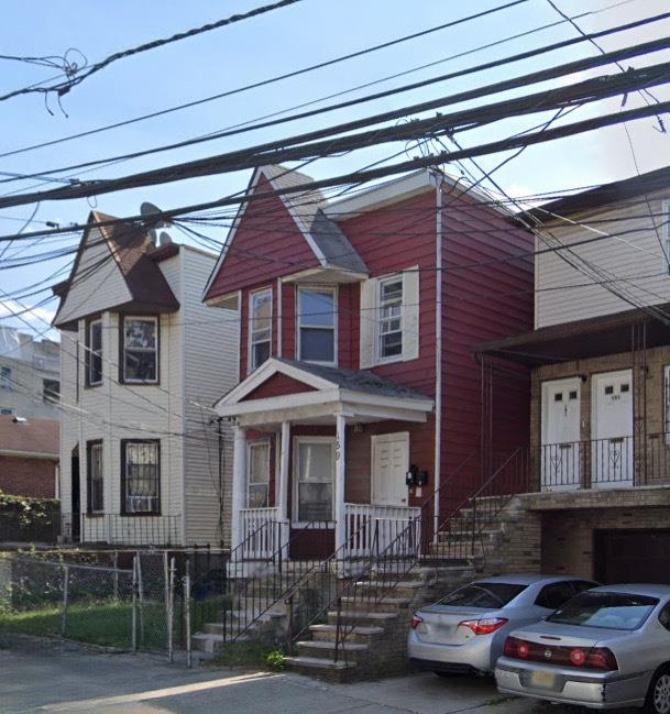 159 GRANT AVE