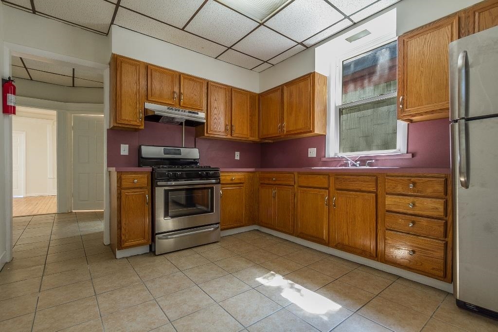139 WEGMAN PARKWAY